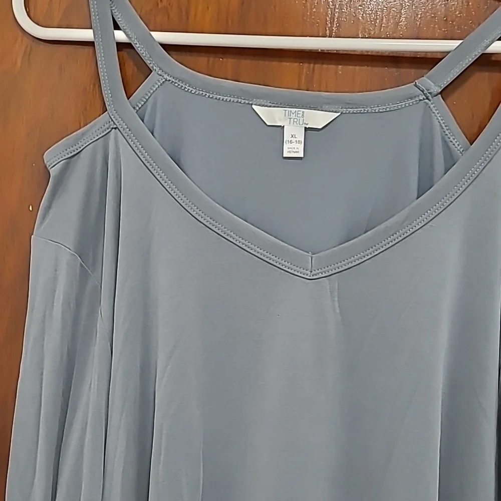 Time and True Blue Top - Picture 2 of 3